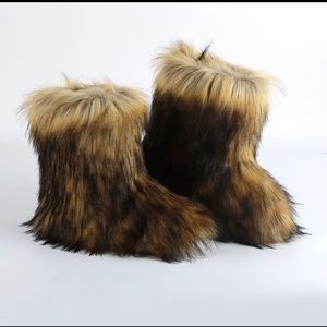 Fur boots